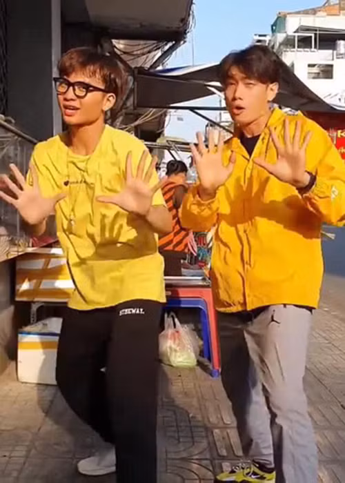 Mới đây, tờ New York Post cũng đưa tin về vũ điệu rửa tay đang gây sốt.