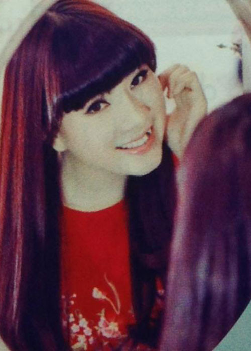 Lê Mận đến từ Nghệ Tĩnh, theo đuổi dòng nhạc mang âm hưởng dân gian.