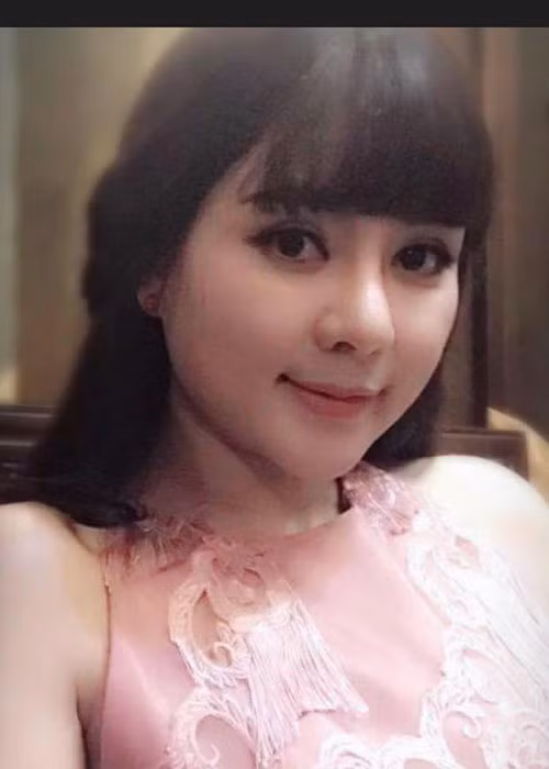 NSƯT Hà Thuỷ, giảng viên trường Đại học Văn hoá Nghệ thuật Quân đội cũng là người thầy dẫn dắt Lê Mận trong nhiều năm cho biết, Lê Mận có trải nghiệm phong phú, giọng hát đằm thắm hơn, đời hơn, sâu hơn và ngày càng khẳng định vị trí của mình trong làng nhạc Việt.