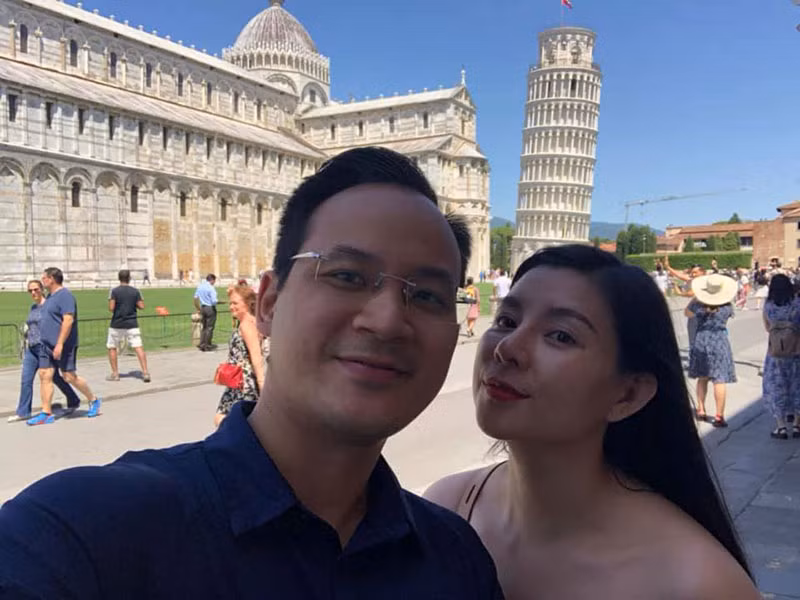 Lê Mận cho biết, sau khi lấy chồng có lúc cô rơi vào khoảnh khắc "chơi vơi". Chính tình yêu, sự chăm sóc, chia sẻ của chồng và con gái là động lực để cô có thể vững vàng hơn bước đi trong cuộc đời và sự nghiệp ca hát.