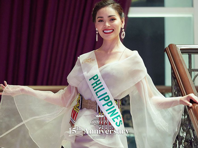 Jess có gương mặt hao hao giống Hoa hậu Hoàn vũ Thế giới 2015 Pia Wurtzbach. Bên cạnh đó, cô còn sở hữu đường cong rất gợi cảm. Từ khi bước vào cuộc thi đến trước chung kết, Jess luôn ghi điểm bởi sự chỉn chu lẫn nhan sắc rạng ngời.