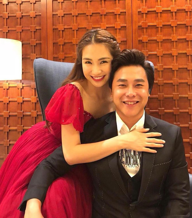 Hòa Minzy tâm sự, từ khi yêu Nguyễn Minh Hải cô không phải tỏ ra mạnh mẽ. Bạn trai chính là chỗ dựa để cô sống đúng là mình và tự tin làm những điều bản thân mong muốn.