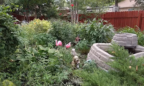 Vo chong toi kiem tien ty nho mua nha canh nghia trang