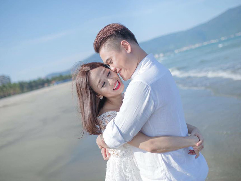 Vũ Duy Khánh chia sẻ, việc đăng ký kết hôn lại không quan trọng bằng việc hai người sống với nhau ra sao.