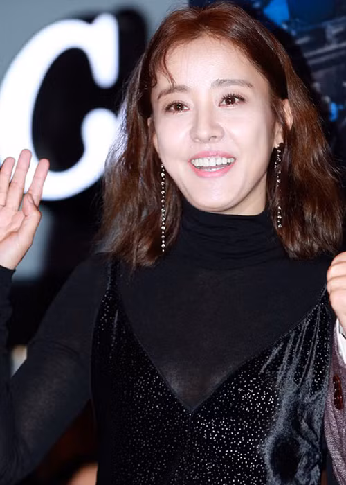 Sau "Silence", nữ diễn viên 7x đóng loạt phim: "Pháo hoa", "Yi San", "Son môi hồng"