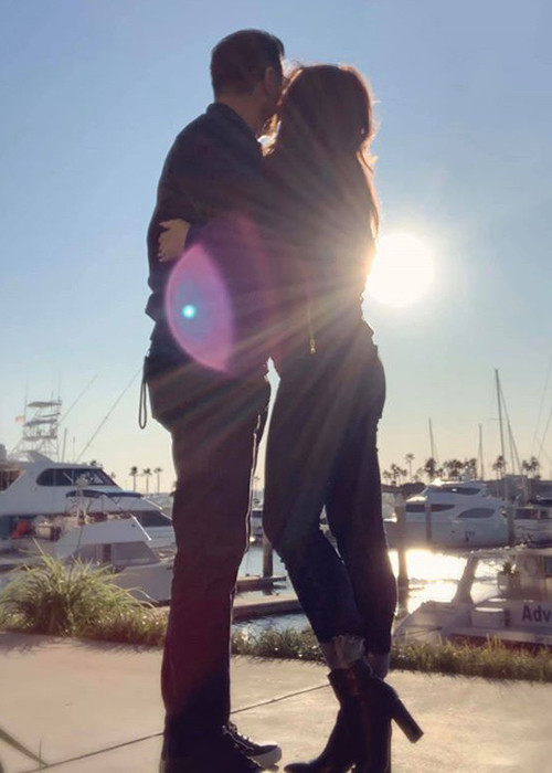 Nữ ca sĩ cho biết, Tommy là người lớn tuổi nhất trong những người từng đeo đuổi cô.