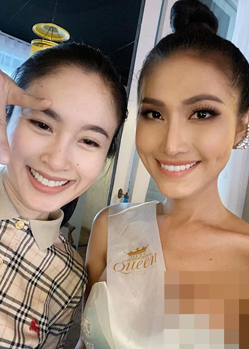 Đại diện Việt Nam luôn tỏ ra thân thiện và xuất hiện với hình ảnh rạng rỡ.