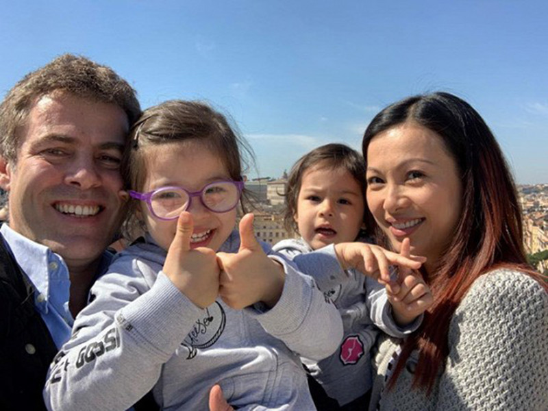 Hoa hậu Ngô Mỹ Uyên đang định cư ở Rome, thủ đô của Italy. Chia sẻ trên Vietnamnet, người đẹp cho biết gia đình cô không ai ra ngoài, chỉ ở trong nhà giữa dịch Covid-19. Ảnh: Vietnamnet