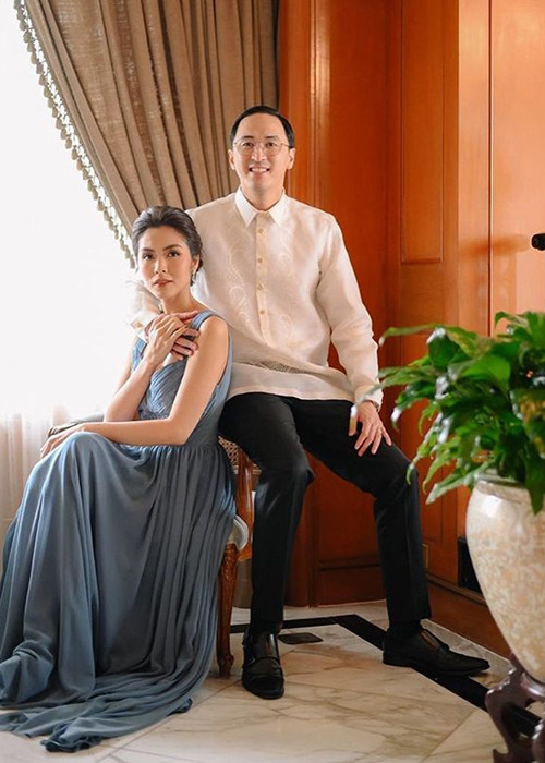 Sau đám cưới, tình cảm vợ chồng Hà Tăng vẫn mặn nồng. Cả hai chứng minh tình yêu thực sự dành cho nhau bằng hành động. Cặp đôi thường xuyên đăng ảnh kèm lời ngọt ngào hay luôn dành thời gian cho nhau vào những kỳ nghỉ lễ, sinh nhật, kỷ niệm ngày cưới.