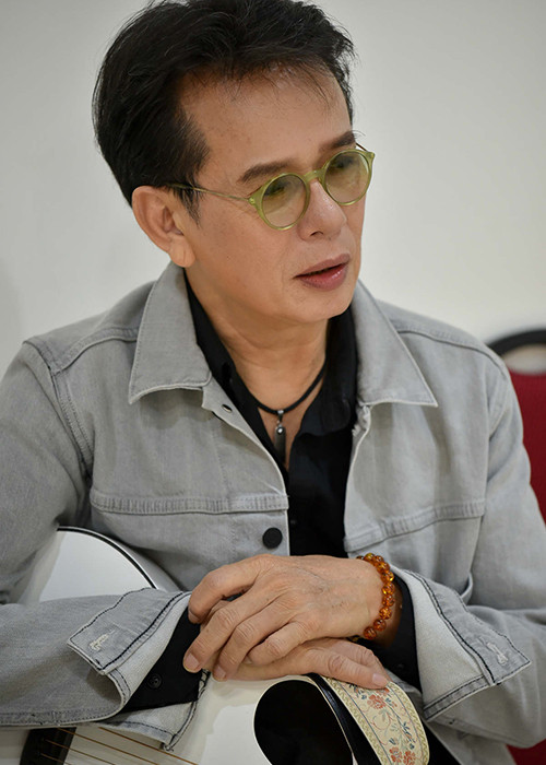 Nhạc sĩ Đức Huy kể lại anh được dịp làm việc với nghệ sĩ Thái Thanh hồi đầu năm 1990. "Ngồi làm việc cùng bà, tôi cảm nhận bà rất chuyên nghiệp và thân thiện", nam nhạc sĩ chia sẻ.