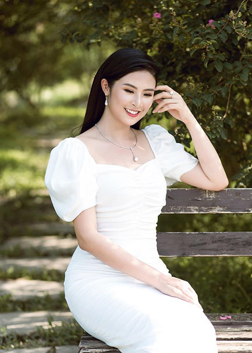 Sự lột xác của Ngọc Hân dường như chứng minh cô xứng đáng với vương miện Hoa hậu Việt Nam.