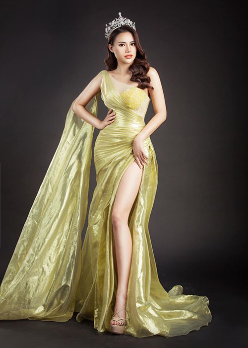 Nữ người mẫu có mối quan hệ khá thân thiết với Khắc Tiệp.