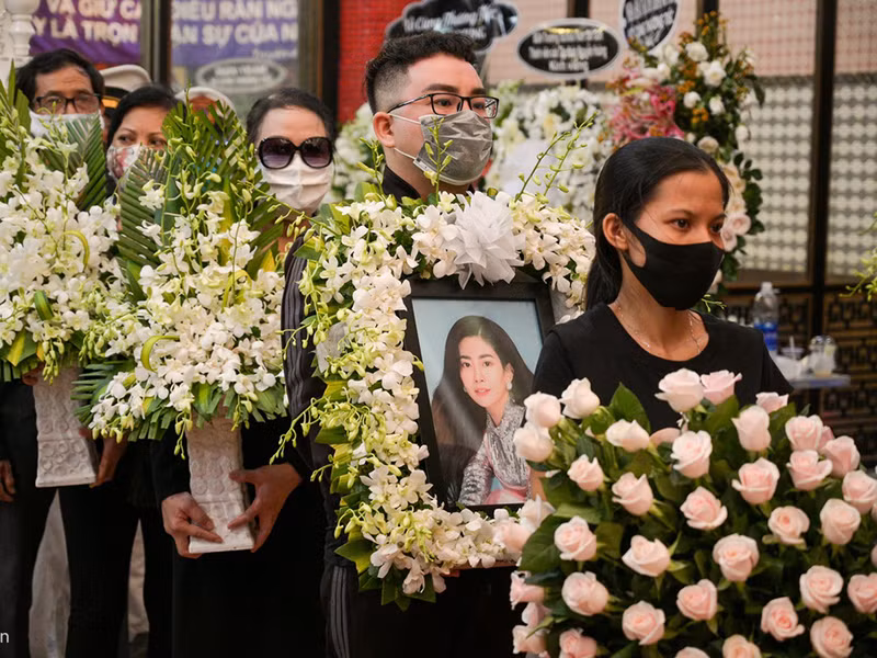 Theo nguyện vọng của Mai Phương, gia đình an táng nữ diễn viên theo các nghi lễ đạo Tin Lành. Ảnh: Zing
