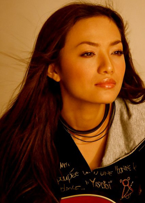 Mới đây, trên Thanh niên, Tinna Tình chia sẻ thêm, thời gian đó, tóc của cô rụng đến 70%. Cô bị đau ở ngực, không thở được, ói lên ói xuống. Tinna Tình cho rằng, từ khi bị chơi ngải, sự nghiệp đi xuống, tiền bạc hao tổn vì cô không đủ tỉnh táo để quyết định mọi thứ.