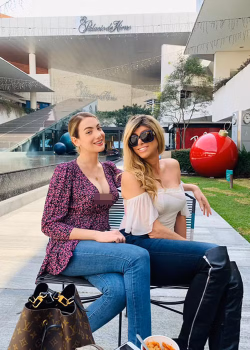 Tân hoa hậu tham gia nhiều hoạt động tình nguyện vì cộng đồng tại Mexico.