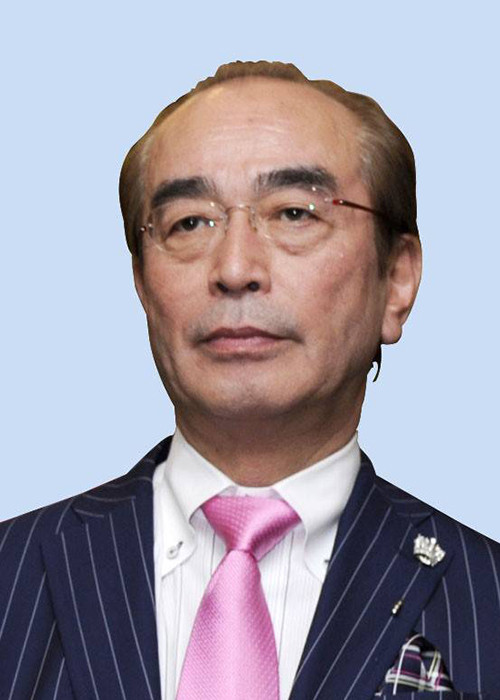 Trong những năm gần đây, sức khỏe của “vua hài” Ken Shimura không tốt. Năm 2018, ông cấp cứu vì bệnh gan. Đầu năm 2019, nam danh hài phẫu thuật Polyp đại trực tràng. Ảnh: Japan times