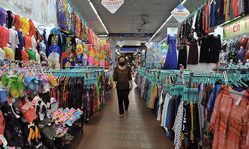 Mua dich Covid-19: Cho Ben Thanh lam canh e am