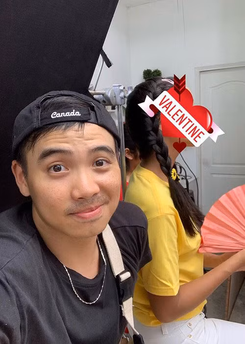 Từ tháng 7/2019 đến nay, H’hen Niê vướng nghi vấn hẹn hò một chàng trai tên Tuấn K. khi cả hai lộ nhiều bằng chứng bên nhau.