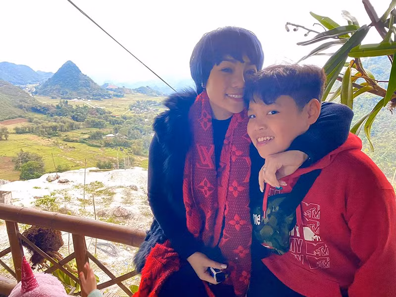 Ngọc Khuê hiện tại vẫn là bà mẹ đơn thân.