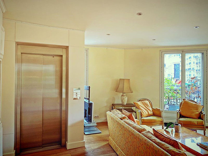 Chia sẻ trên 2sao, Nathan Lee cho biết, 3,8 triệu euro là định mức giá của căn hộ rẻ nhất trong tòa nhà có tổng giá trị lên tới 150 triệu euro (tương đương gần 3865 nghìn tỷ đồng).