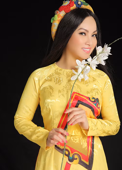 Hà Phương muốn đầu tư hết sức cho các sản phẩm nghệ thuật để tạo ấn tượng với công chúng. Đặc biệt con cái cô sau này nhìn vào sẽ thấy mẹ cũng là người có ích cho xã hội.