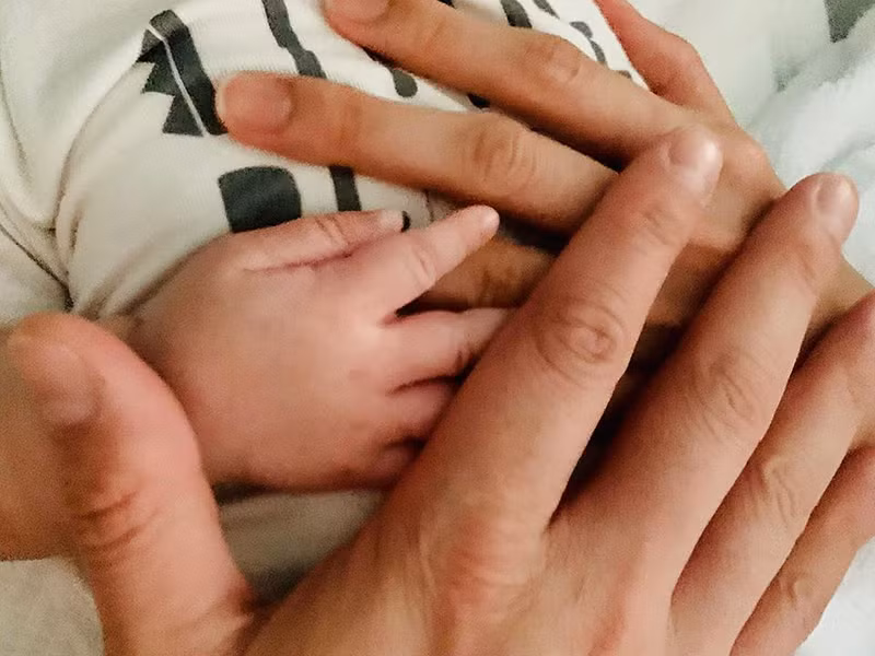 Cặp đôi có một cậu con trai chung chào đời vào tháng 11/2019.