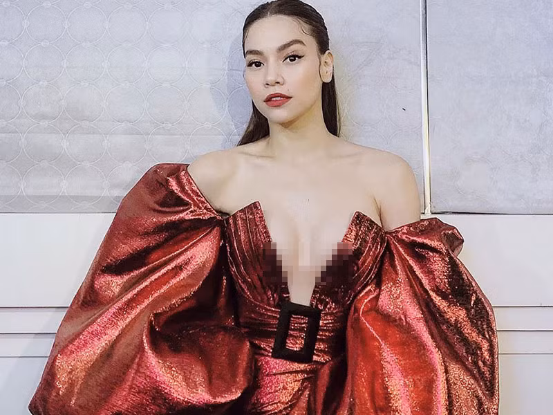 Hà Hồ là mỹ nhân gợi cảm nhất nhì showbiz Việt.