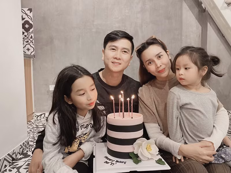 Tổ ấm hạnh phúc của vợ chồng Lưu Hương Giang sau sóng gió năm 2019.