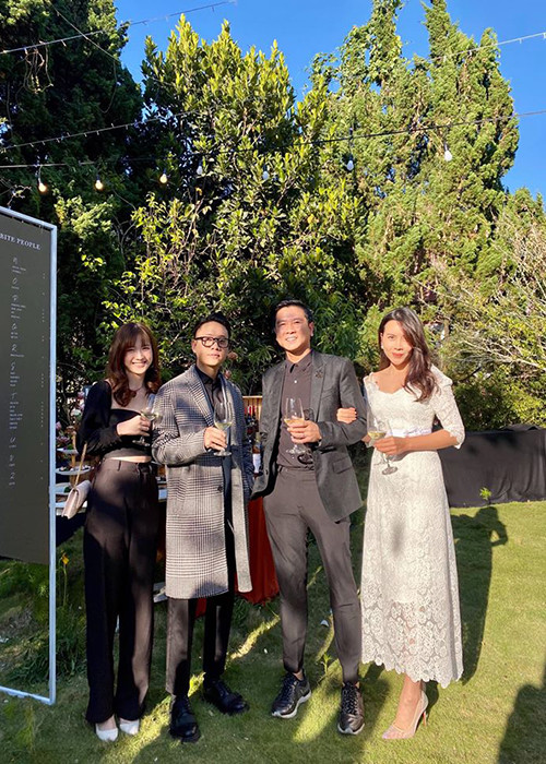 Lưu Hương Giang và Hồ Hoài Anh có mối tình đẹp. Cả hai hẹn hò 5 năm mới tiến tới hôn nhân.