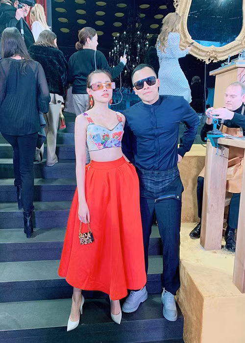 Cũng trở về từ điểm nóng dịch Covid-19 là Italy nhưng Vũ Khắc Tiệp không bị cách ly.