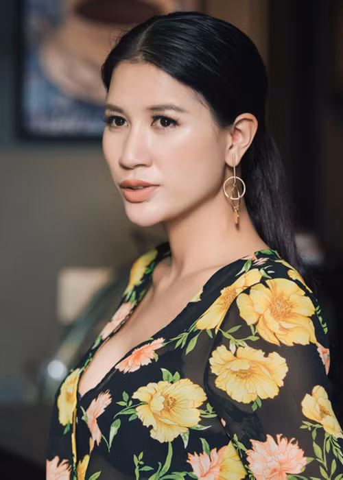 "Thiệt hại do cá nhân nhưng sẽ phải chấp nhận vì đó là quy định. Bắt buộc quán nghỉ từ 25/3 đến 31/3 và quán bán lại ngày 1/4. Mong cả nhà share giúp em để khách không mất công", Trang Trần cho hay.