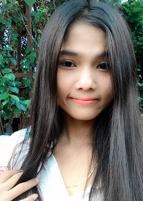 Trong khi H'hen Niê có tính cách mạnh mẽ thì H'min lại đằm thắm, dịu dàng.