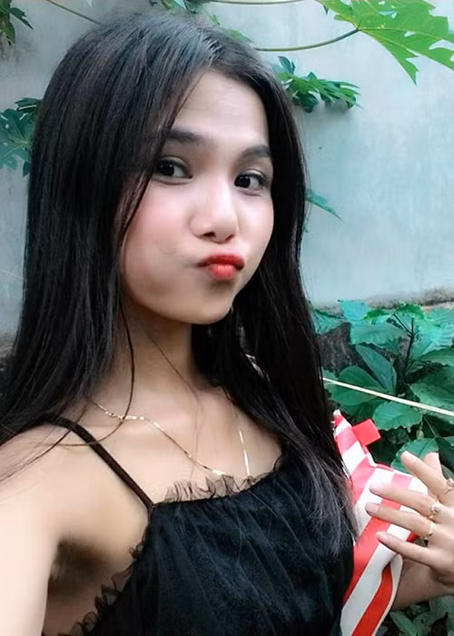 Dù đã có 1 con nhưng H'min vẫn được nhận xét là ngày càng trẻ trung.