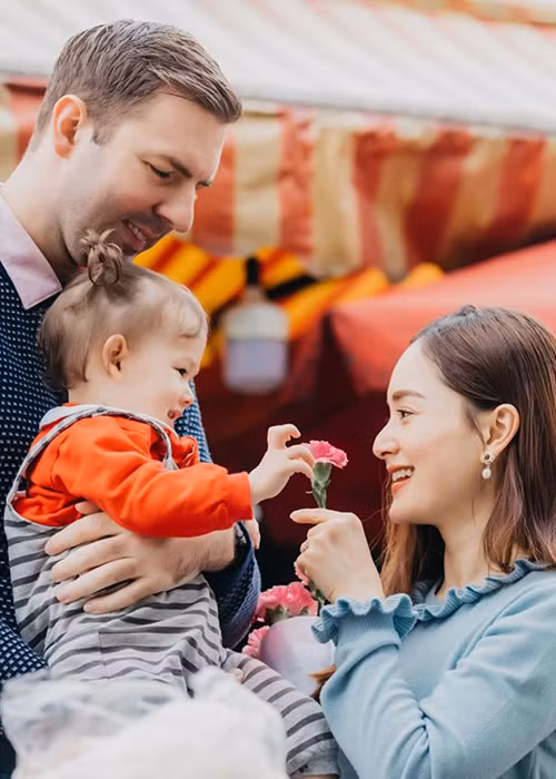 Lan Phương cho rằng điều quan trọng là vợ chồng sống với nhau như thế nào, trong tương lai cả hai có thể tổ chức đám cưới.