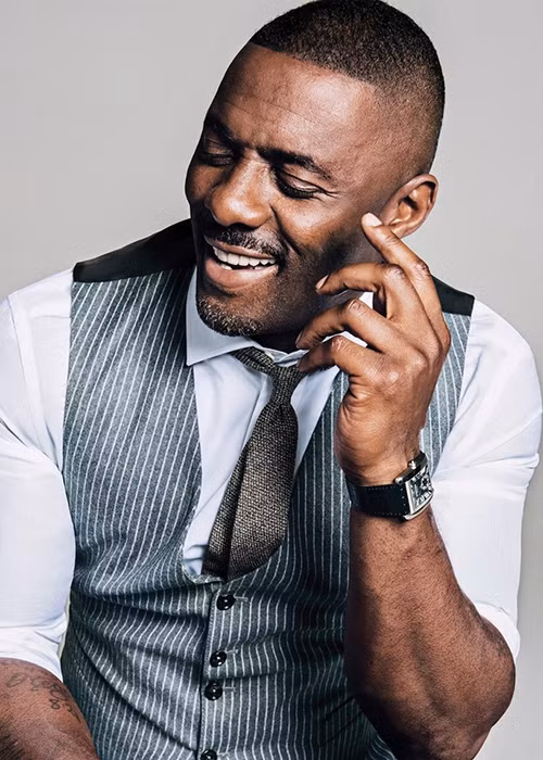 Anh được trao danh hiệu Người đàn ông quyến rũ nhất thế giới năm 2018 bởi People.