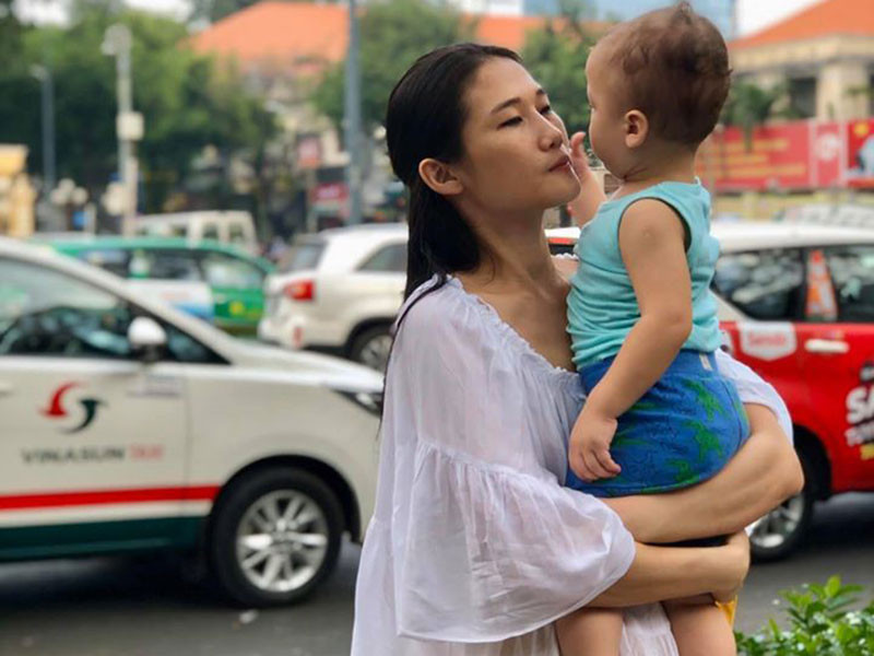 Kha Mỹ Vân sinh con trai đầu lòng vào đúng ngày sinh nhật.