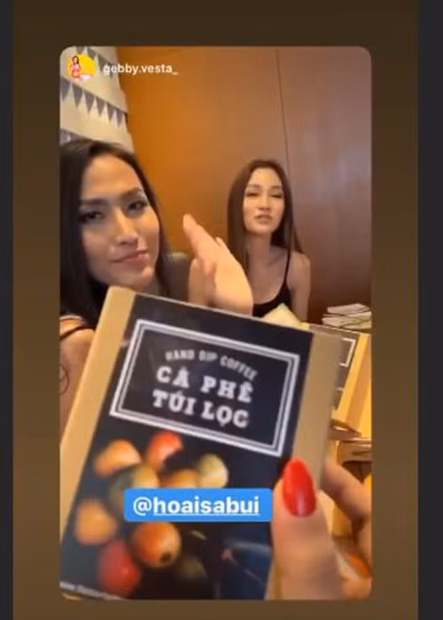 Mới đây, Hoài Sa đã tặng cà phê cho các thí cùng tham gia cuộc thi Miss International Queen 2020 - Hoa hậu Chuyển giới Quốc tế 2020.