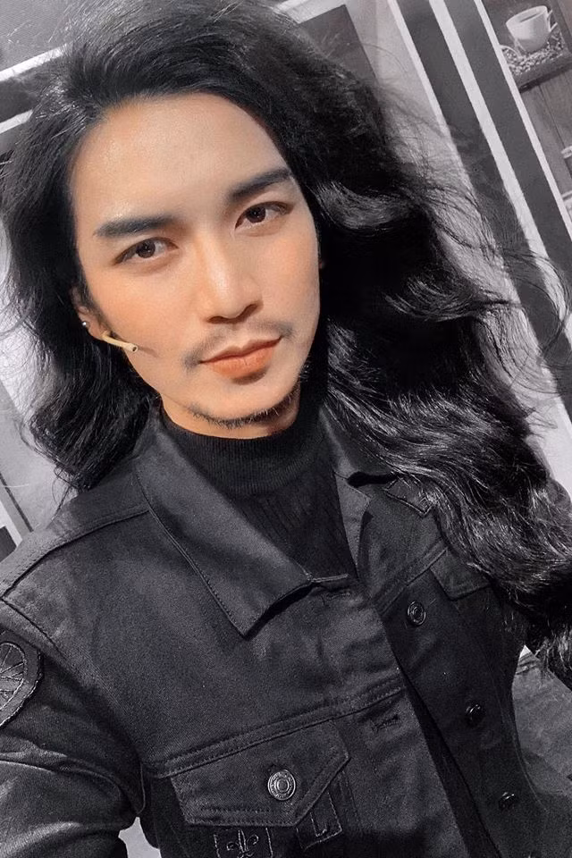 Khi bệnh dịch Covid-19 bùng phát ở Hàn Quốc, BB Trần vội trở về nước và tự cách ly ở nhà. Hiện tại, anh đã hết thời gian phải cách ly.