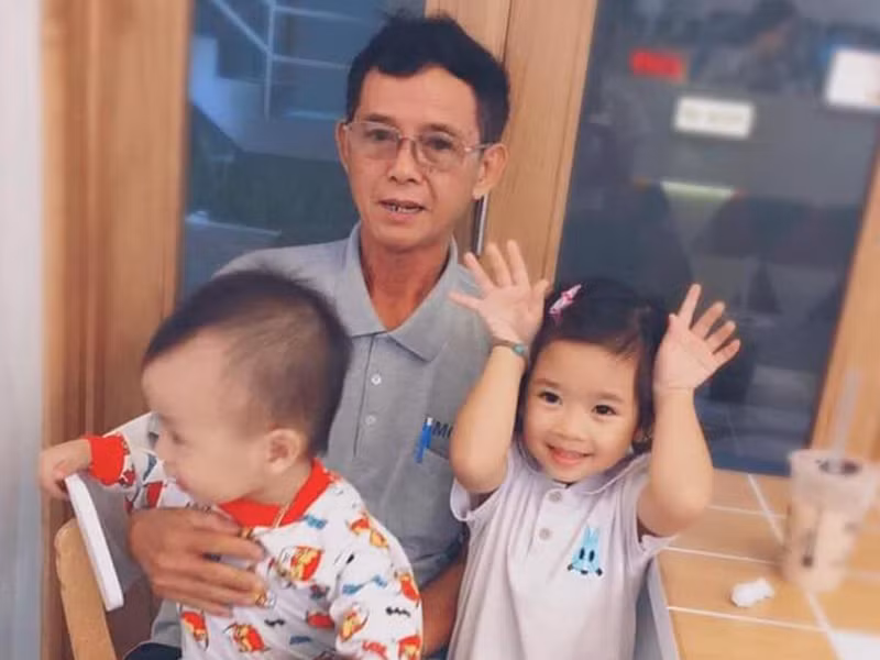 Nữ diễn viên từng bày tỏ, cô rất thương mẹ và cảm thấy bất lực khi chưa làm được gì nhiều cho ba mẹ.