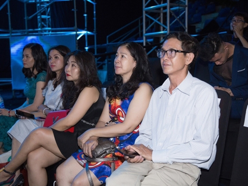 Bố mẹ của Mai Phương rất hiếm khi xuất hiện trước công chúng. Ảnh: Duyên dáng Việt Nam