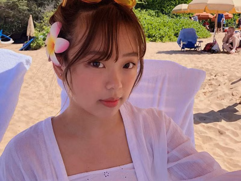 Thi thoảng, cô đăng tải hình ảnh đời thường.