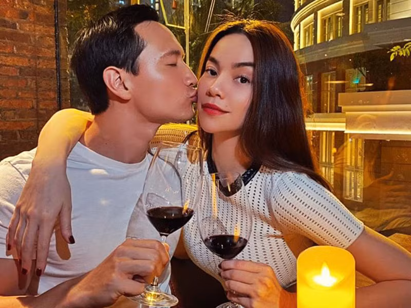 Hạnh phúc của Hà Hồ sau khi ly hôn dường như mang màu sắc khác với Cường Đô la.