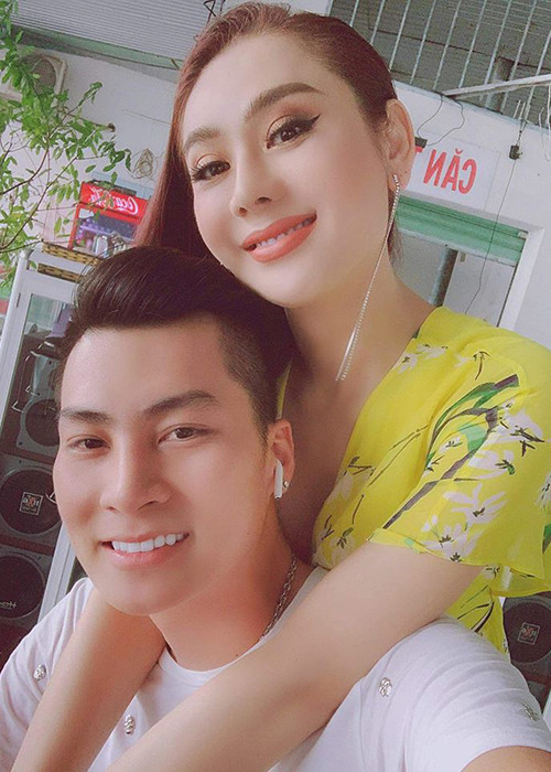 Lam Khanh Chi dich thi la my nhan Viet chuyen gioi hanh phuc nhat Viet Nam!