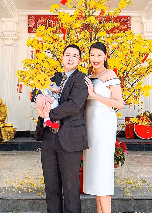 Con trai của cặp đôi chào đời vào tháng 11/2019.