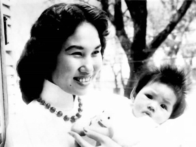 Thái Thanh kết hôn với Lê Quỳnh năm 1956 và sinh liên tiếp 5 người con, 3 gái, 2 trai: Ý Lan, Lê Việt, Quỳnh Dao tức Quỳnh Hương, Thanh Loan và Lê Đại. Cuộc hôn nhân của bà khá ngắn ngủi. Ảnh: Đang Yêu