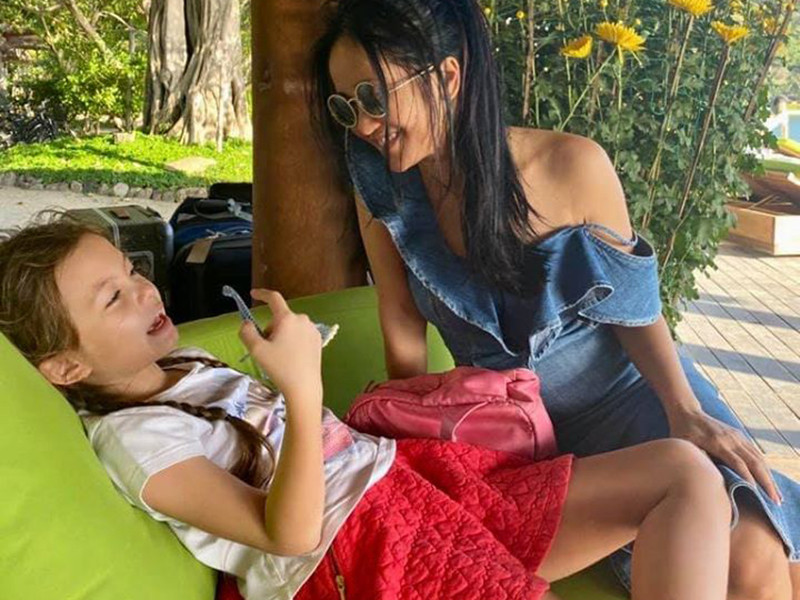 Hồng Nhung tiết lộ bé Tép thích đọc sách.