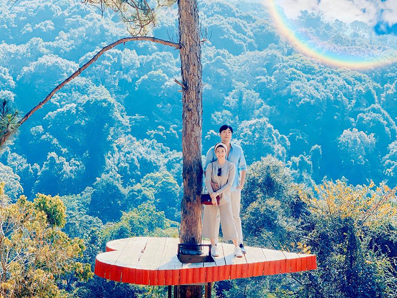 Pha Lê và người yêu kém tuổi thường xuyên đi du lịch cùng nhau.