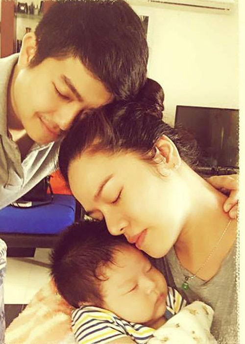 Sẽ không có gì đáng nói nếu như trong 1 năm trở lại đây, Nhật Kim Anh và chồng cũ không nhiều lần đấu tố nhau, giành quyền nuôi con.