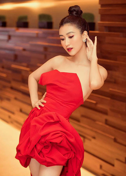 Chân dài từng chia sẻ, cô đã lỗ tới 200 triệu khi tham gia Gương mặt thân quen.