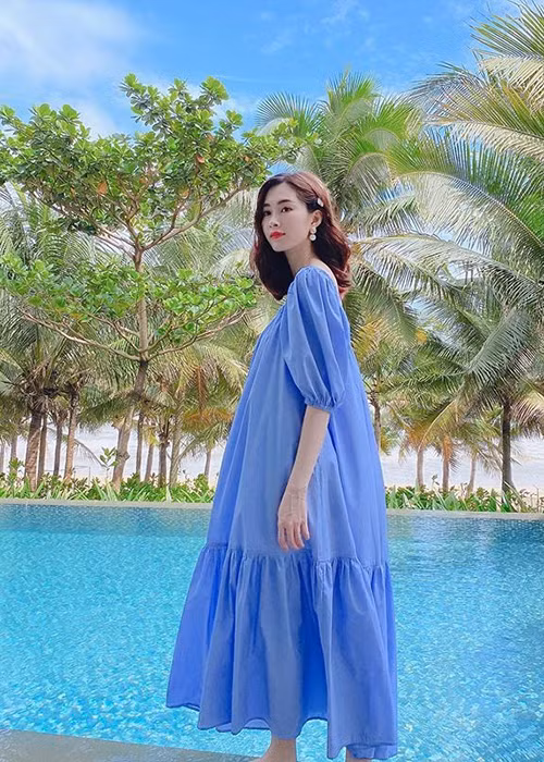 Từ cuối tháng 11/2019, Thu Thảo vướng nghi vấn mang bầu lần 2 khi diện đồ thùng thình.